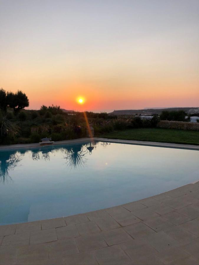Sunset Oasis Villa L-Imgarr ภายนอก รูปภาพ